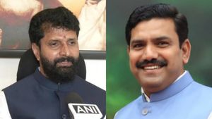  கர்நாடகா: 'ஒக்கலிகா’ சிடிரவி மாநில பாஜக தலைவர்- ‘லிங்காயத்’ பசனகவுடா யத்னால் எதிர்க்கட்சி தலைவர்?