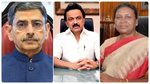 உறுதிமொழியை மீறிய ஆளுநர்.. மாநில அமைதிக்கு அச்சுறுத்தல்.. ஜனாதிபதிக்கு முதல்வர் எழுதிய கடிதம் 