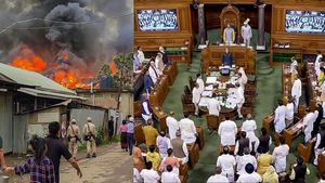 ரூல் 267.. மணிப்பூர் வன்முறையை விவாதிக்க மறுக்கும் ராஜ்யசபா! விடாத எதிர்கட்சிகள்! ஏன்? பரபர பின்னணி 