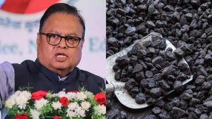 மன்மோகன் சிங் அரசில் புயலை கிளப்பிய நிலக்கரி ஊழல் வழக்கு.. முன்னாள் எம்பிக்கு 4 வருட சிறை 