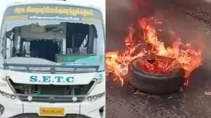 என்எல்சிக்கு எதிராக வெடித்த போராட்டம்.. கொளுத்தப்பட்ட டயர்கள்.. நெய்வேலியில் பஸ் கண்ணாடி உடைப்பு 