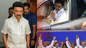 களைகட்டும் பெங்களூர் கூட்டம்-முதல்வர்கள் ஸ்டாலின், மமதா உட்பட 24 எதிர்க்கட்சித் தலைவர்கள் பங்கேற்பு! 
