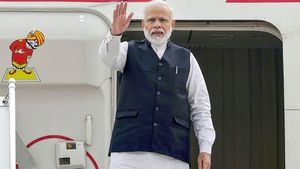  9 ஆண்டுகளில் 100 நாடுகளுக்கும் மேல் பயணம்.. மோடியின் வெளிநாட்டு பயணத்திற்கு.. இவ்வளவு செலவா.. ப்பா