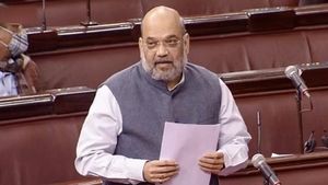 டெல்லி சேவைகள் அவசர சட்டத்துக்கு மாற்றான மசோதா- லோக்சபாவில் இன்று அமித்ஷா தாக்கல் செய்கிறார்! 