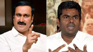 ஏன் அன்னூருக்கு ஒரு நியாயம் , கடலூருக்கு ஒரு நியாயமா? அண்ணாமலைக்கு அன்புமணி கேள்வி 