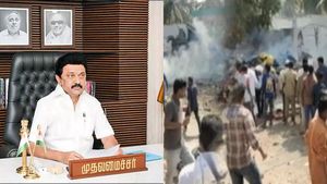 கிருஷ்ணகிரி பட்டாசு குடோன் விபத்தில் 9 பேர் பலி.. முதல்வர் இரங்கல்.. 3 லட்சம் ரூபாய் நிவாரணம் 