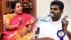 அண்ணாமலையும் நானும் அக்கா - தம்பி போல.. பலமாக சிரித்த வானதி.. எந்த பிரச்சினையும் இல்லையாம் 
