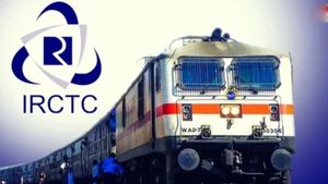 முடங்கியது IRCTC வெப்சைட்.. டிக்கெட் புக் செய்ய முடியாமல் தவிக்கும் ரயில் பயணிகள்! என்ன செய்வது? 