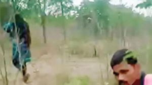 விளாத்திகுளம் காட்டில் பெண்ணுடன் 
