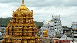 திருப்பதி ஏழுமலையான் கோவில் உண்டியலில் மாற்றம்.. இனி காணிக்கை செலுத்துவது ரொம்ப ஈஸி 