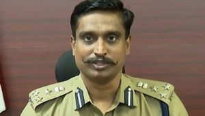 சென்ட் ஆஃப் பார்ட்டியில் செம கோபம்.. உடைமைகளை எடுத்துகிட்டு விர்ரென வெளியேறிய டிஐஜி விஜயகுமார் 