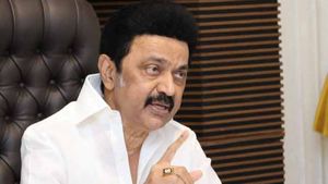 பெங்களூருக்கு விரைந்த ஸ்டாலின்.. அந்த 7 மாஸ்டர் பிளான்.. தேசிய அரசியலையே மாற்ற போகுது.. பாஜக பகீர் 