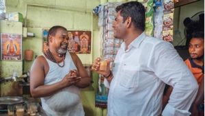 டீக்கு எவ்ளோணா ? அப்படி செஞ்சா ரொம்பப் பெரிய தப்புண்ணா.. விருதுநகரை நெகிழ வைத்த அண்ணாமலை 