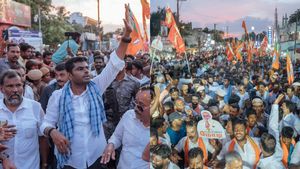 அண்ணாமலைக்கு குர்ஆன் பரிசளித்த இஸ்லாமிய இளைஞர்! ஏற இறங்க பார்த்த பாஜகவினர்! பாதயாத்திரை ருசிகரம்! 