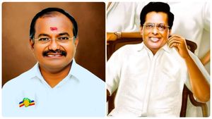 இங்க பாருங்க ட்விஸ்டை.. திமுக பிரபலத்தை வாயார புகழ்ந்த பாமக எம்எல்ஏ! 