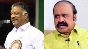துண்டு போடும் ஓபிஎஸ்.. ‘இந்தியா’ கூட்டணியில் அழைப்பு? நெருப்பை பற்ற வைத்த பெங்களூர் புகழேந்தி! 