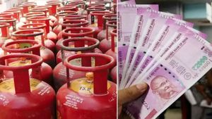 சிவப்பு ரேஷன் கார்டுக்கு, சிலிண்டர் விலை ரூ.500 குறையுது.. மஞ்சள் கலருக்கு ரூ.350.. புதுச்சேரி மாஸ்