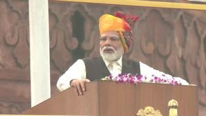 அடுத்த மாதம் 'விஸ்வகர்மா யோஜனா திட்டம்' செயல்படுத்தப்படும்.. சுதந்திர தின உரையில் மோடி அறிவிப்பு 