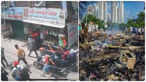 முஸ்லிம்களின் கடைகளா.. அடிச்சு நொறுக்கு! அரியானாவில் அராஜகத்தின் உச்சம்.. கொள்ளையடிக்கப்பட்ட பணம் 