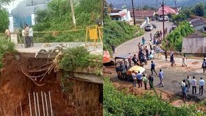 ஊட்டியில் 15 மணி நேரத்தில் உருவாக்கப்பட்ட பாலம்.. விடிய விடிய நடந்த பணி.. 3 மாநில மக்கள் ஹேப்பி 
