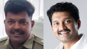 என் மனைவியை கூட்டிகிட்டு பப்புல குடிப்பீங்களா? நாகை ஏடிஎஸ்பியிடம் திலகவதி ஐபிஎஸ் மகன் பிரபு ஆவேசம் 