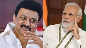 மோடி சுட்ட வடைகள் ஊசிப்போயிட்டு! ராமநாதபுரத்தில் போட்டியா? ஸ்டாலின் ‛அட்டாக்’கால் திரும்பும் பாஜக