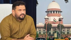 ராகுல் காந்திக்கு சிக்கலா?10 ஆண்டு சிறை- லட்சத்தீவு எம்.பி வழக்கில் உச்சநீதிமன்ற உத்தரவால் பரபரப்பு!