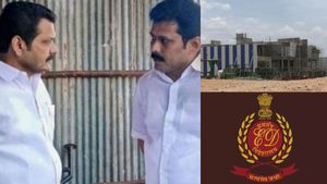 செந்தில் பாலாஜியின் சகோதரரின் 2.49 ஏக்கர் சொகுசு பங்களா முடக்கம்.. அமலாக்கத் துறையினர் அதிரடி 