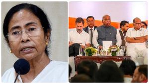 தொட்டதெல்லாம் டுமீல்? “இந்தியா” கூட்டணி தலைமை செயலகம் டெல்லி சிபிஎம் ஆபீசிலா? மம்தா பானர்ஜி ஆவேசம்! 