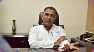  ”கல்வி மாநிலங்களின் உரிமை” - தமிழ்நாடு முதல்வர் ஸ்டாலின் குரலுக்கு வலுசேர்க்கும் கர்நாடகா! 