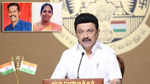  கல்வித்துறை சாதனைக்கு அடித்தளம்!  நல்லாசிரியர் விருது பெறும் 2 ஆசிரியர்களுக்கு ஸ்டாலின் வாழ்த்து