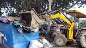  வன்முறையால் நீடிக்கும் பதற்றம்.. உ.பி பாணியில் புல்டோசர் ஆக்‌ஷனை எடுத்த ஹரியானா.. 250 வீடுகள் இடிப்பு