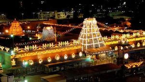 ஏழுமலையானை தரிசிக்க காத்திருக்கும் பக்தர்கள்.. செப்டம்பரில் பிரம்மோற்சவம்.. தயாராகும் திருமலை 