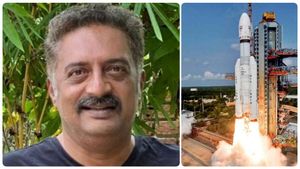 சிக்கலில் பிரகாஷ் ராஜ்.. சந்திரயான்-3 திட்டத்தை கேலி செய்வதா? பொங்கிய இந்து அமைப்புகள்..வழக்கு பதிவு 