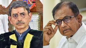  கையெழுத்து போட அவருக்கு அதிகாரமே கிடையாதுங்க.. நீட் குறித்த ஆளுநரின் கருத்து.. ப.சிதம்பரம் பதிலடி 
