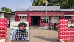இயற்கை “ஆர்வக்கோளாறு”.. வீட்டில் பிரசவம் பார்த்த கணவர்! மனைவி உயிரே போச்சே - கிருஷ்ணகிரியில் ஷாக் 