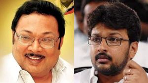தென் தமிழக அரசியலில் நிரந்தரம் (ம)துரை! மு.க.அழகிரி மகனை வாழ்த்தி ஆதரவாளர்கள் போஸ்டர் அலப்பறை! 
