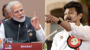 சொன்னதை செஞ்சிட்டாரு.. மோடிக்கு வாழ்த்துகள்! பாரத் பெயர் மாற்றம் குறித்த உதயநிதி கிண்டல் 