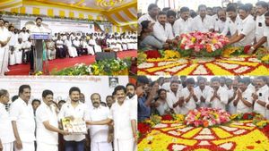 நீட் தேர்வுக்கு எதிராக மக்கள் இயக்கம்.. கையெழுத்து போடுவாரா உதயகுமார்..  உதயநிதி கேள்வி 