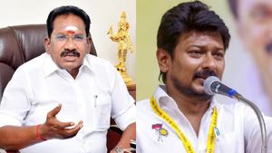 என் தலைக்கே ரூ.10 கோடினா முன்னாள் அமைச்சர் செல்லூர் ராஜூ தலைக்கு? உதயநிதி ஸ்டாலின் பரபர பேச்சு! 