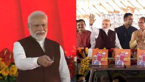 ம.பி: பாஜகவுக்கு மரண பயம் காட்டும் கருத்து கணிப்புகள்- ரூ.50,700 கோடி  திட்டங்களுக்கு மோடி அடிக்கல்! 