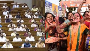 லோக்சபாவில் நிறைவேறியது மகளிருக்கு 33% இட ஒதுக்கீடு மசோதா.. புதிய நாடாளுமன்றத்தின் முதல் மசோதா இது!