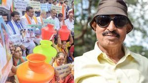  பெங்களூர் பந்த்: கன்னட அமைப்புகளுக்குள் அடிதடி. வாட்டாள் நாகராஜ் கோஷ்டி ஆதரவு தர மறுப்பு!