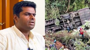 குன்னூரில் சுற்றுலா பஸ் கவிழ்ந்து விபத்து: 8 பேர் பலி.. மிகுந்த வேதனை அடைந்தேன்.. அண்ணாமலை இரங்கல் 