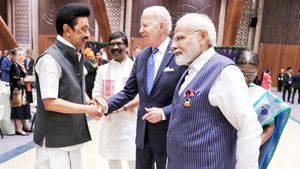 அமெரிக்க அதிபர் ஜோ பைடனுடன் முதலமைச்சர் ஸ்டாலின் சந்திப்பு.. பக்கத்திலேயே மோடி! போட்டோ பார்த்தீங்களா 