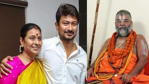 துர்கா காலில் மெட்டி.. தாய் பேச்சு கேட்காத பிள்ளை உதயநிதி.. சொல்வது மன்னார்குடி ஜீயர் 