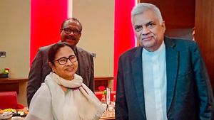 ‛இந்தியா’ கூட்டணி தலைவர் நீங்களா? ரணில் கேட்ட கேள்வி.. பின்வாங்கிய மம்தா பானர்ஜி! என்ன சொன்னார்? 
