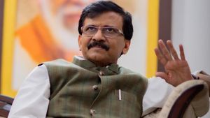 முதலில் சீனாவை லடாக், அருணாச்சலில் இருந்து விரட்டுங்க.. பாக். ஆக்கிரமிப்பு காஷ்மீர் குறித்து சிவசேனா 