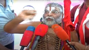  1008 பேசுவாங்க.. ஆனா அவங்க வீட்டுல ஒழிக்க முடிஞ்சதா? சனாதன பஞ்சாயத்து.. ராமானுஜ ஜீயர் விமர்சனம் 