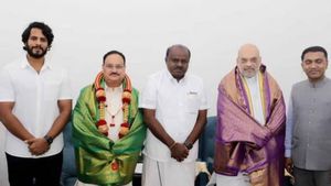  பாஜக கூட்டணிக்கு எதிர்ப்பு: குமாரசாமியின் மஜதவில் இருந்து கூண்டோடு ஜூட் விட்ட முஸ்லிம் தலைவர்கள்!